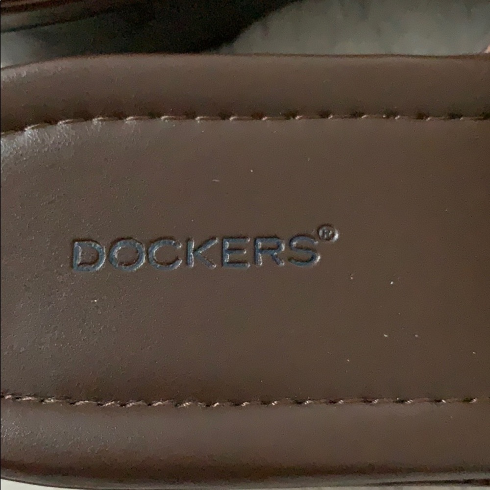 Dockers - Picture 4 of 7